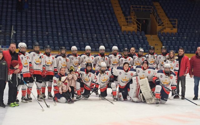 Podporte hokejistky zo Zvolena v ceste na medzinárodný turnaj